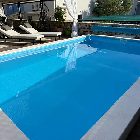 Near Sea With Private Pool *